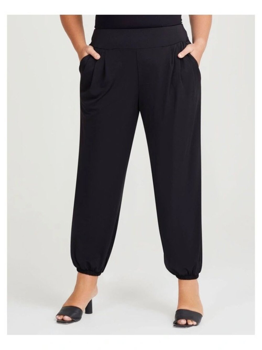 Simply Vera Vintage Harem / Genie Tapered Evening Pant in Black | Size Medium